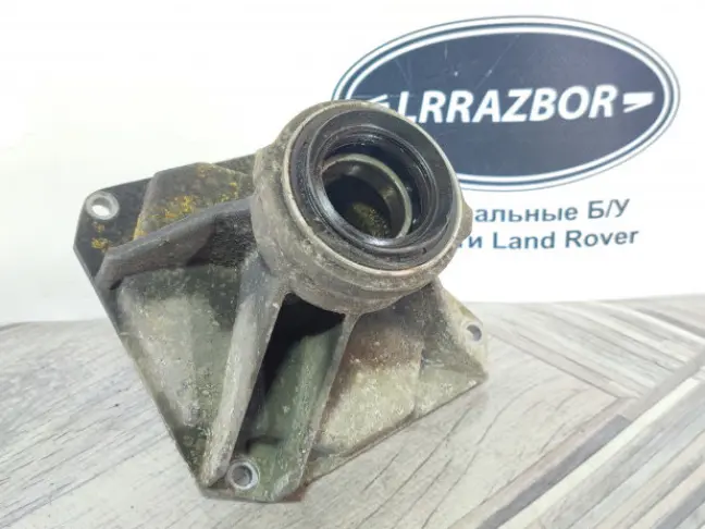 Кронштейн привода Range Rover 3 L322 05-09 4.2