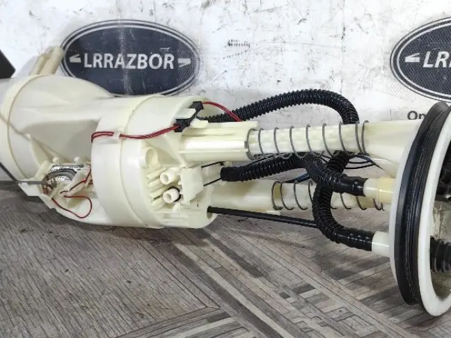 Насос топливный в бак Range Rover 3 L322 4.4 M62