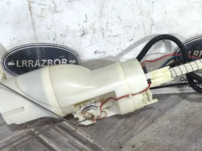 Насос топливный в бак Range Rover 3 L322 4.4 M62