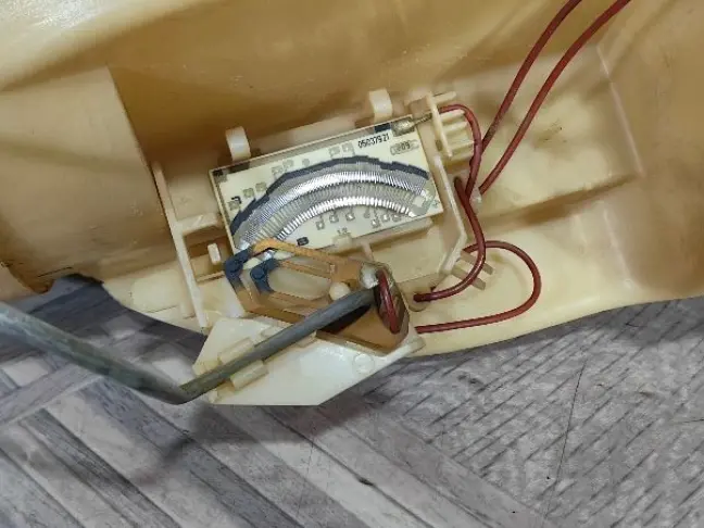 Насос топливный в бак Range Rover 3 L322 4.4 M62