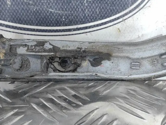 Молдинг крыши левый Range Rover L322 02-12