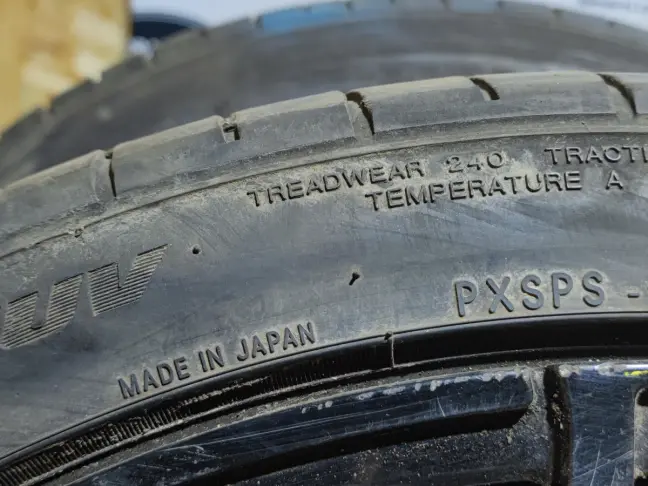 Колеса Range Rover 285 35 22 в сборе RIVIERA