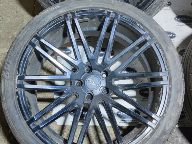 Колеса Range Rover 285 35 22 в сборе RIVIERA