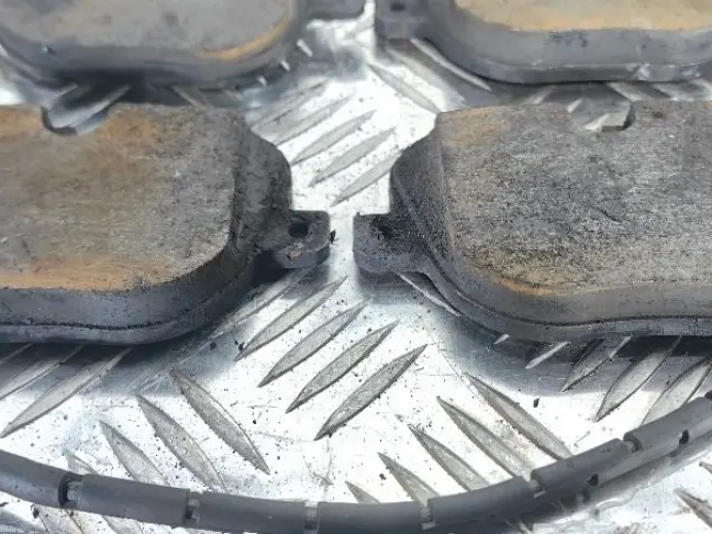 Колодки задние комплект Range Rover L322 M62 4.4