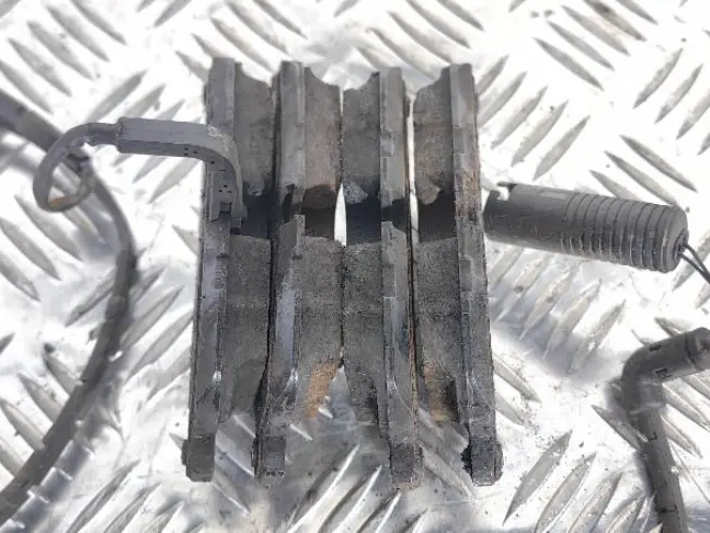 Колодки задние комплект Range Rover L322 M62 4.4