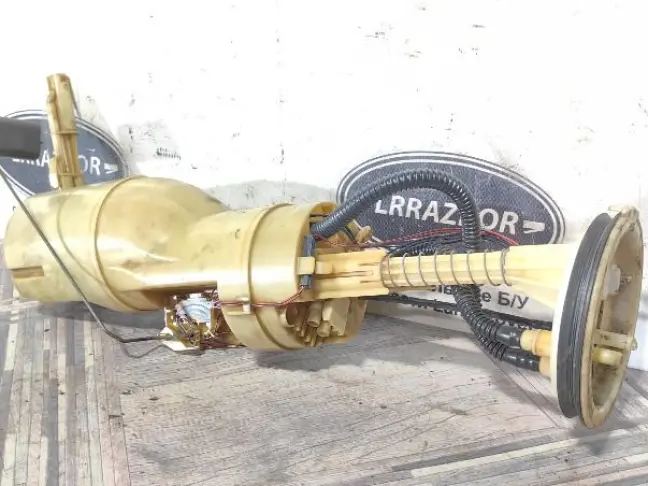 Насос топливный в бак Range Rover 3 L322 4.4 M62