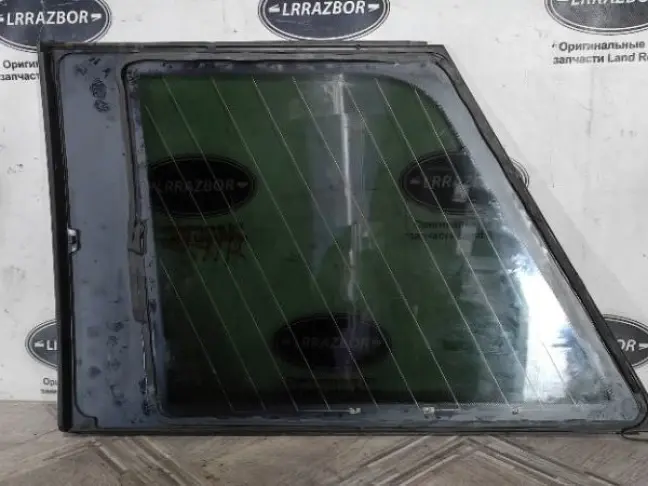 Стекло кузовное глухое правое Range Rover L322