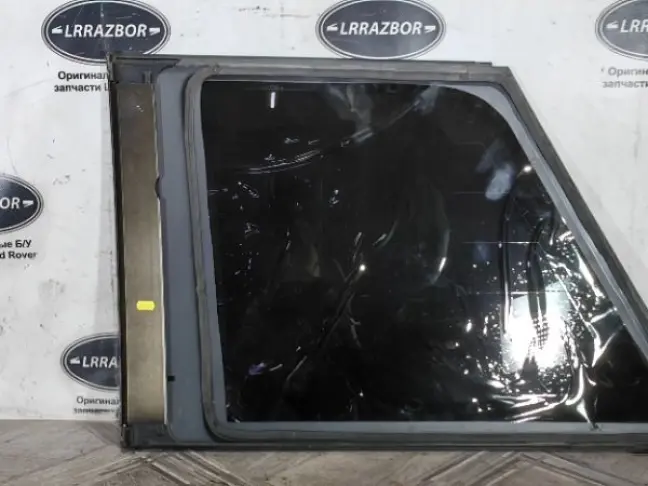 Стекло кузовное глухое правое Range Rover L322 02+