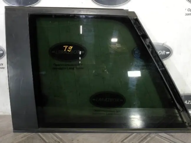 Стекло кузовное глухое левое Range Rover L322 02+