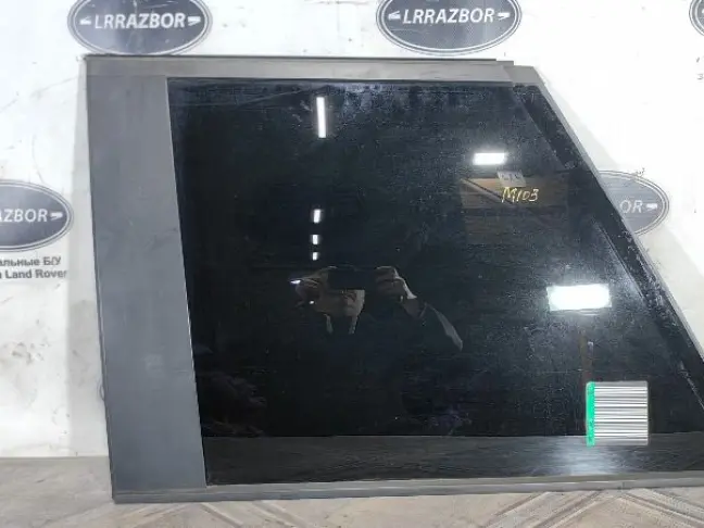 Стекло кузовное глухое левое Range Rover L322 02+