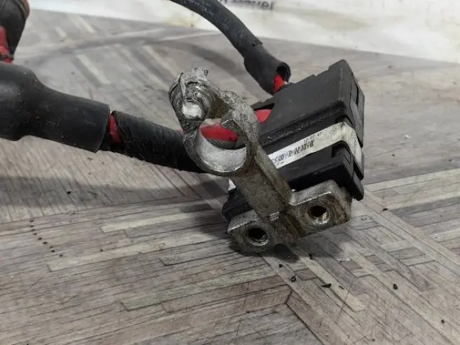 Провод силовой плюсовой Range Rover 3 L322 5.0: фото #6