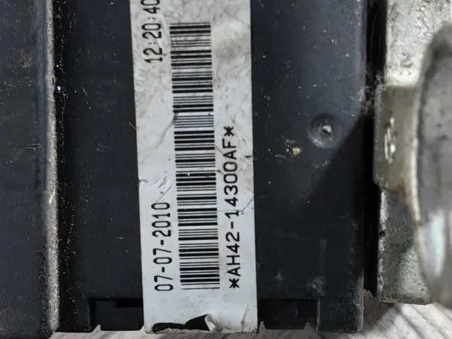 Провод силовой плюсовой Range Rover 3 L322 5.0: фото #5