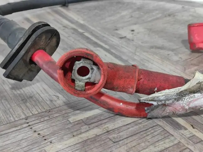 Провод силовой плюсовой Range Rover 3 L322 5.0: фото #2