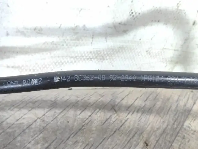 Патрубок системы охлаждения Range Rover 3 L322 5.0: фото #3