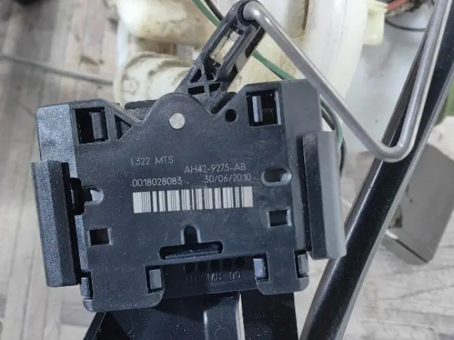 Насос топливный в бак Range Rover L322 5.0 510: фото #4