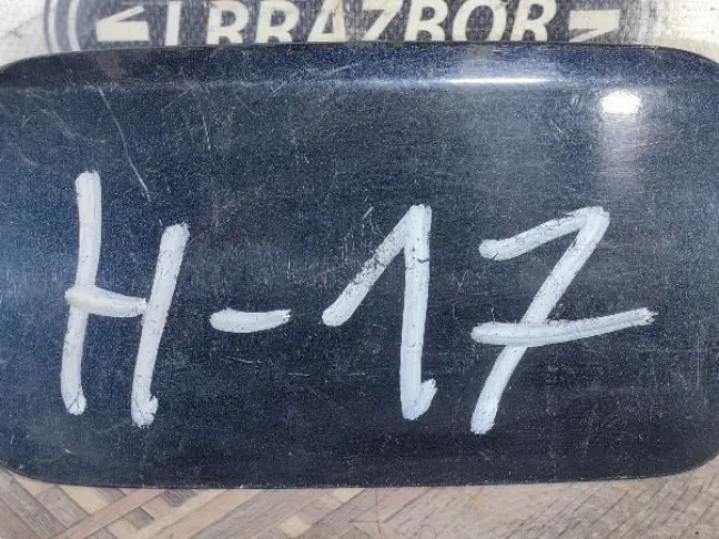 Лючок бензобака Range Rover 3 L322 2009-2012: фото #1