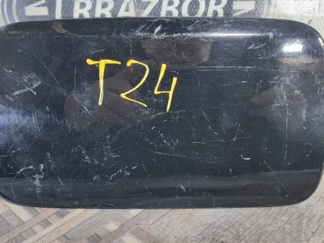 Лючок бензобака Range Rover 3 L322 2009-2012: фото #1