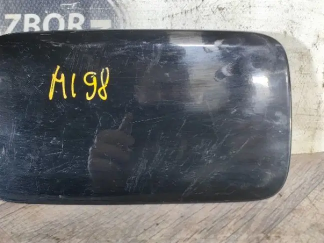 Лючок бензобака Range Rover 3 L322 2009-2012: фото #1