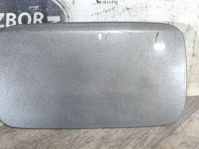 Лючок бензобака Range Rover 3 L322 2009-2012: фото #1