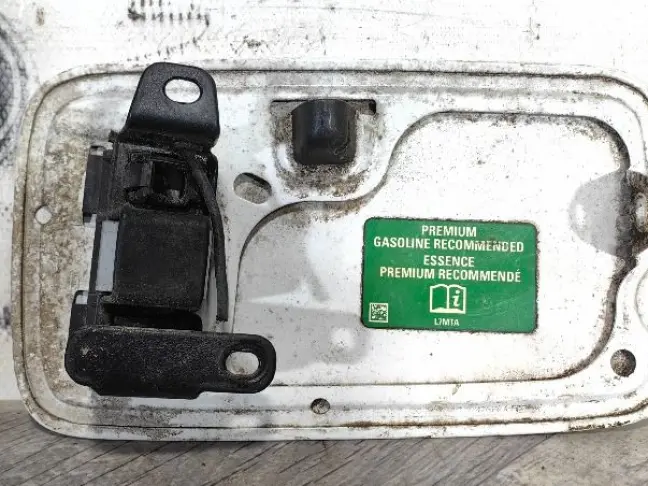 Лючок бензобака Range Rover 3 L322 2009-2012: фото #4