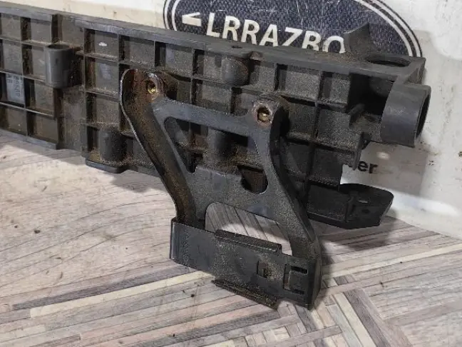 Кронштейн радиатора Range Rover 3 L322 4.4 448DT: фото #5