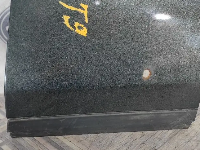 Молдинг переднего правого крыла Range Rover L322