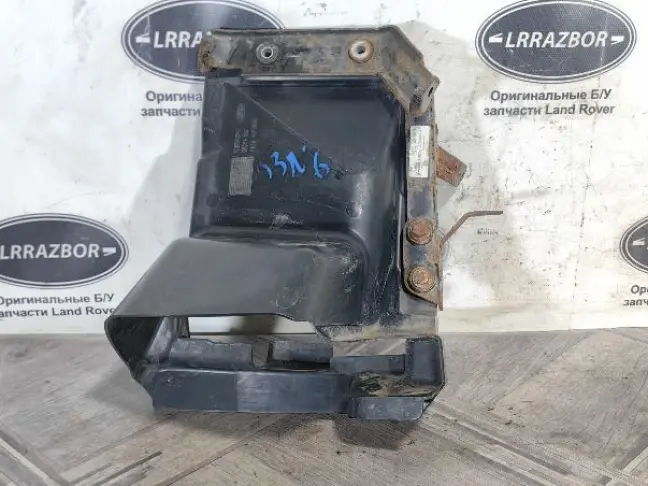 Кронштейн дефлектор радиатора Range Rover L322: фото #1