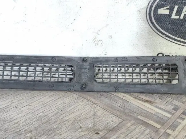 Решетка на впуск Land Rover Range Rover 3 L322 09+: фото #2