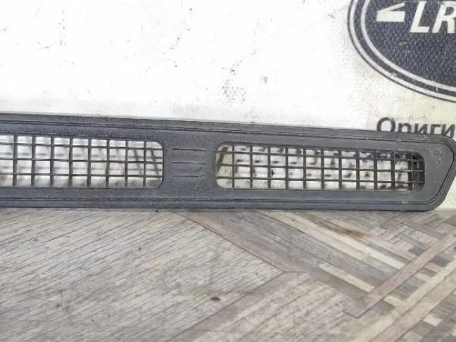 Решетка на впуск Land Rover Range Rover 3 L322 09+: фото #1
