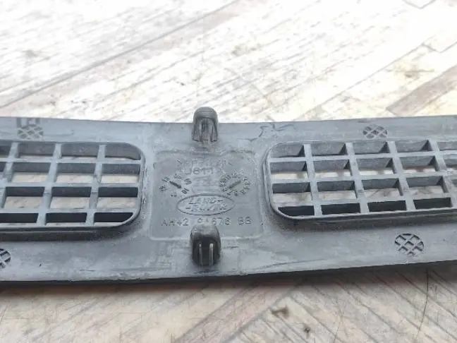 Решетка на впуск Land Rover Range Rover 3 L322 09+: фото #5