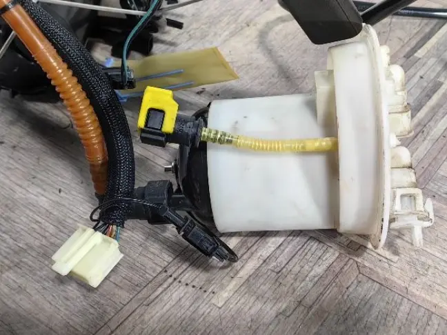 Насос топливный в бак Range Rover L322 5.0 510: фото #8