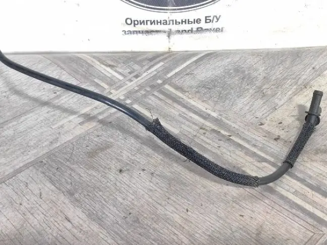 Патрубок системы охлаждения Range Rover 3 L322 5.0: фото #5