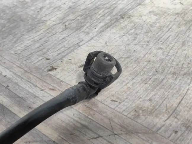 Патрубок системы охлаждения Range Rover 3 L322 5.0: фото #3