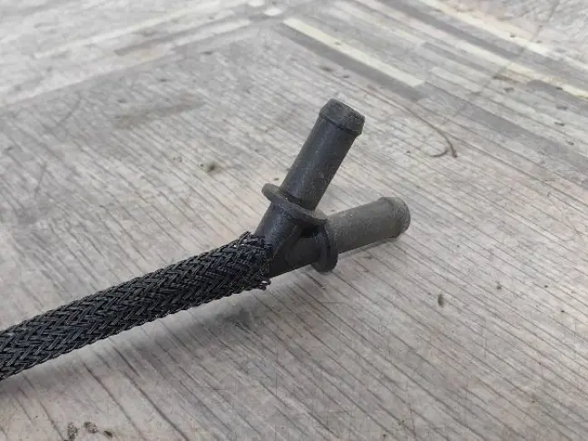 Патрубок системы охлаждения Range Rover 3 L322 5.0: фото #4