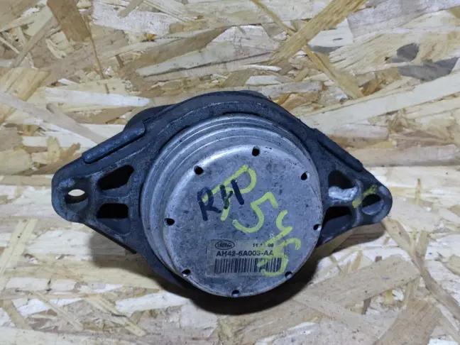 Опора подушка ДВС правая Range Rover 3 L322 5.0: фото #3