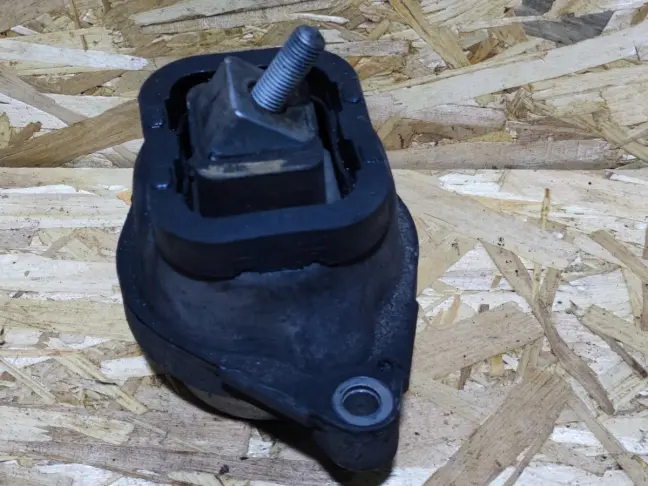 Опора подушка ДВС правая Range Rover 3 L322 5.0: фото #4