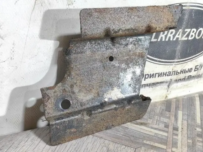 Кронштейн брызговиков R Range Rover 3 L322 05-12: фото #3