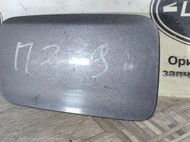 Лючок бензобака Range Rover 3 L322 2009-2012: фото #3