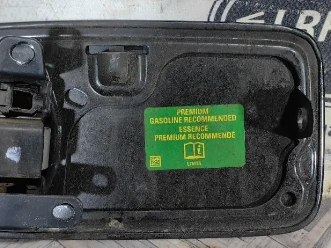 Лючок бензобака Range Rover 3 L322 2009-2012: фото #4