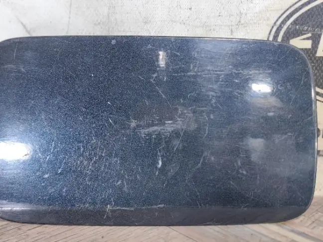 Лючок бензобака Range Rover 3 L322 2009-2012: фото #1