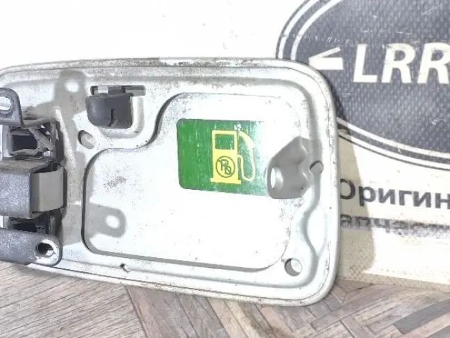 Лючок бензобака Range Rover 3 L322 2009-2012: фото #6