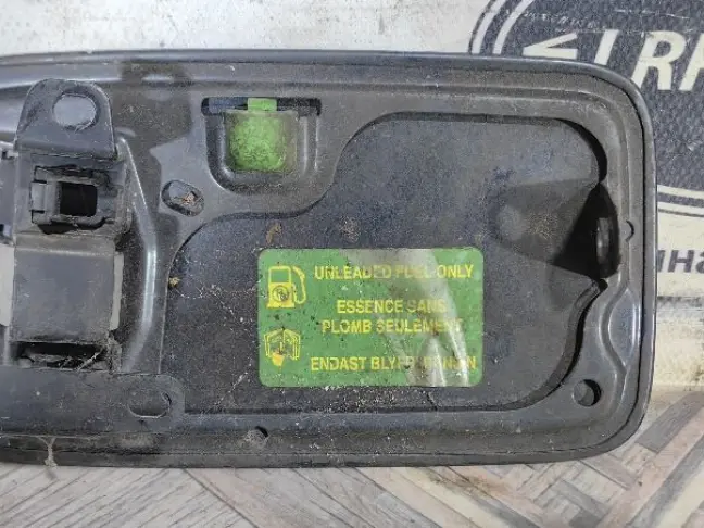 Лючок бензобака Range Rover 3 L322 2009-2012: фото #4