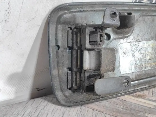 Лючок бензобака Range Rover 3 L322 2009-2012: фото #5