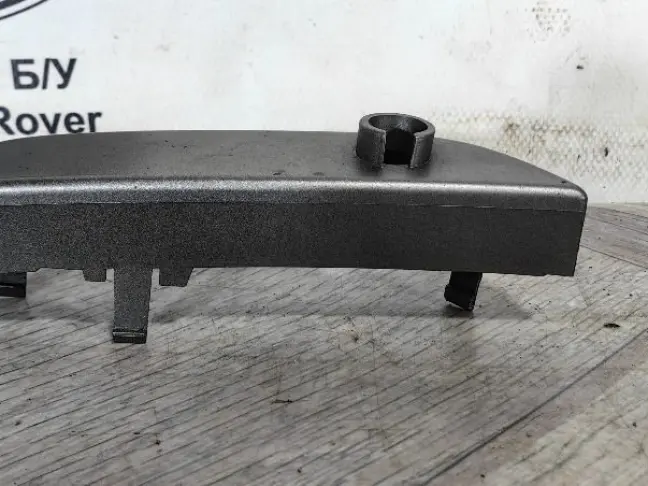 Заглушка очистителя фары R Range Rover L322 02-05