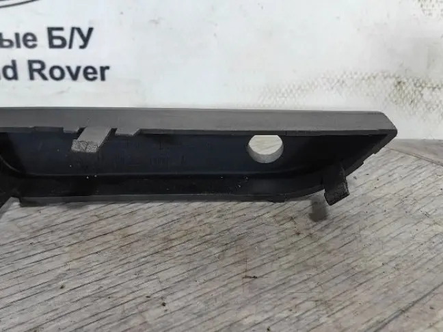Заглушка очистителя фары R Range Rover L322 02-05