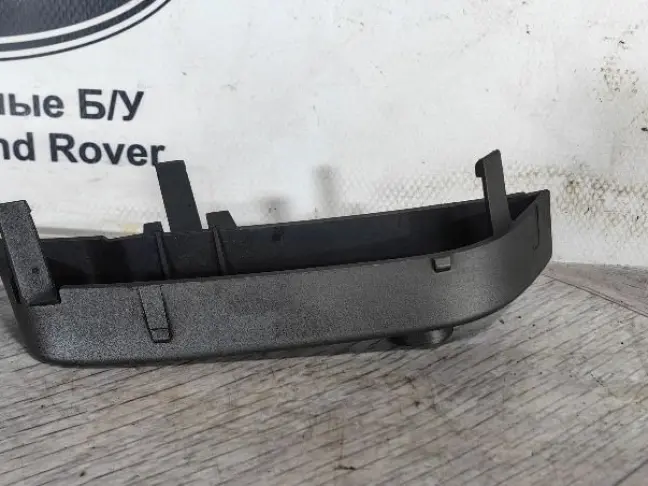 Заглушка очистителя фары R Range Rover L322 02-05