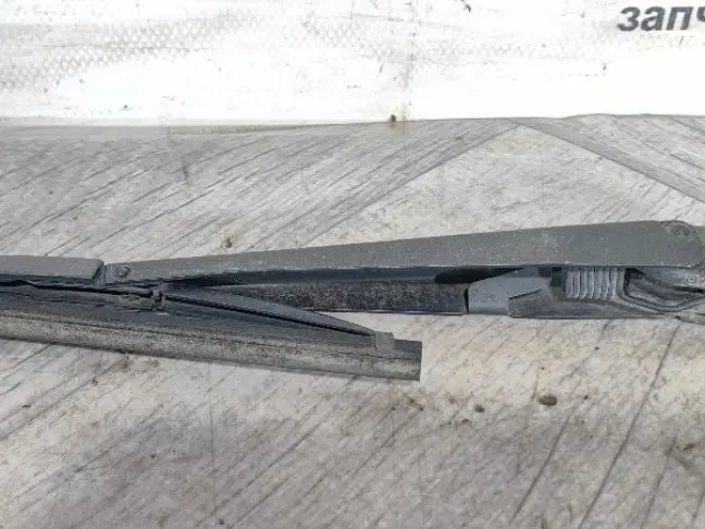 Поводок очистителя фары R Range Rover L322 02-05: фото #1