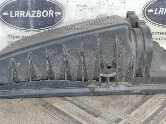 Крышка воздушного фильтра Range Rover L322 3.6: фото #1