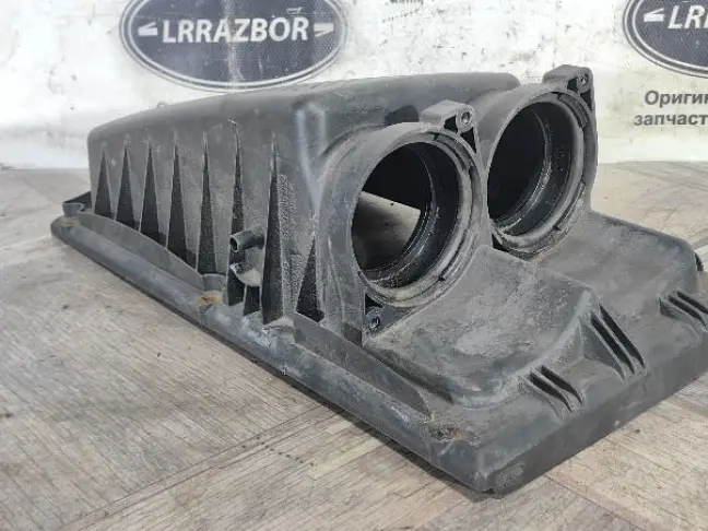 Крышка воздушного фильтра Range Rover L322 3.6: фото #4