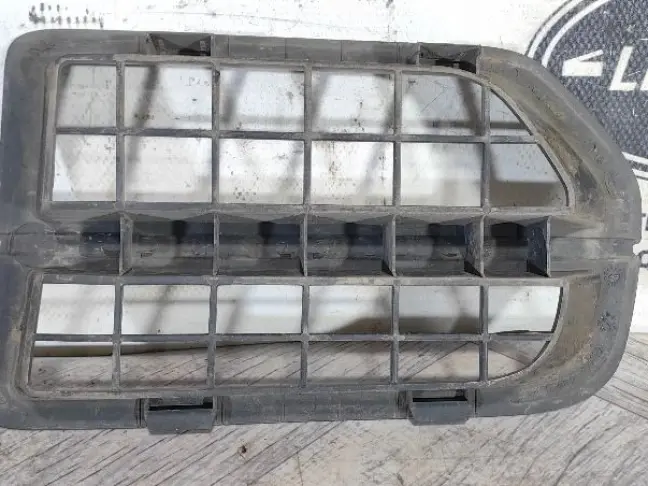 Решетка в крыло правая DISCOVERY 3 L319 05-09: фото #3